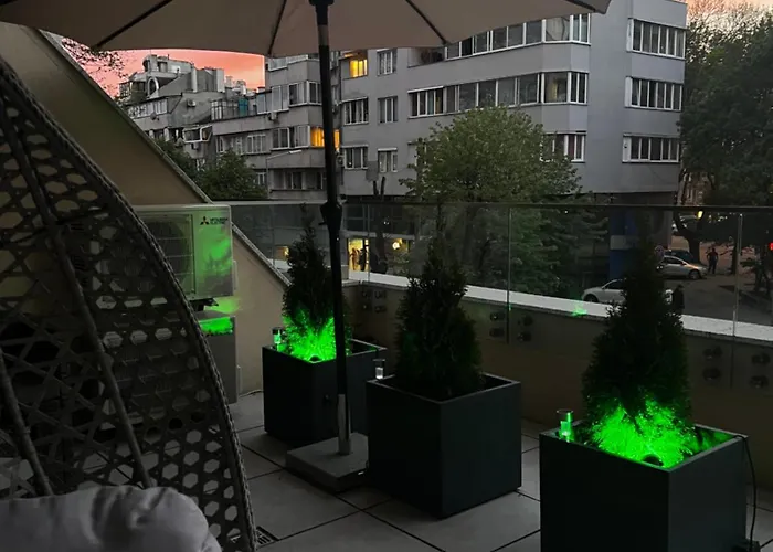 A-brilliant, New! Spacious & Modern In Whit Garage Апартаменты Варна