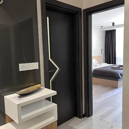 Daire A-brilliant, New! Spacious & Modern In Whit Garage Varna