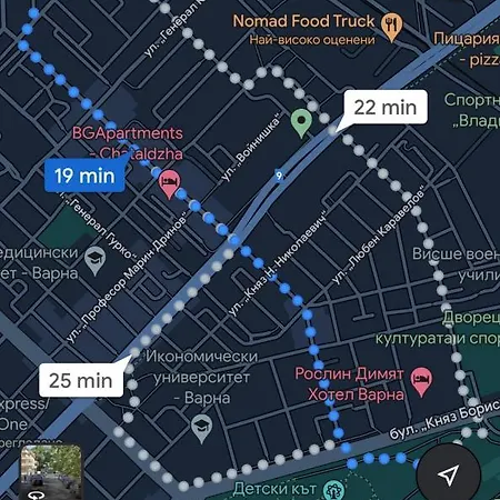 A-brilliant, New! Spacious & Modern In Whit Garage