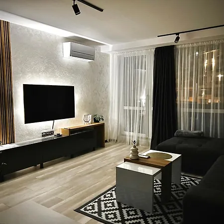 Daire A-brilliant, New! Spacious & Modern In Whit Garage Varna