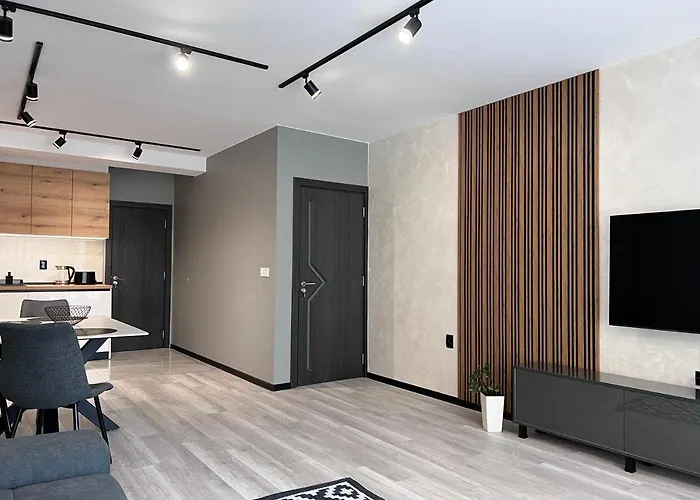 A-brilliant, New! Spacious & Modern In Whit Garage Appartamento *